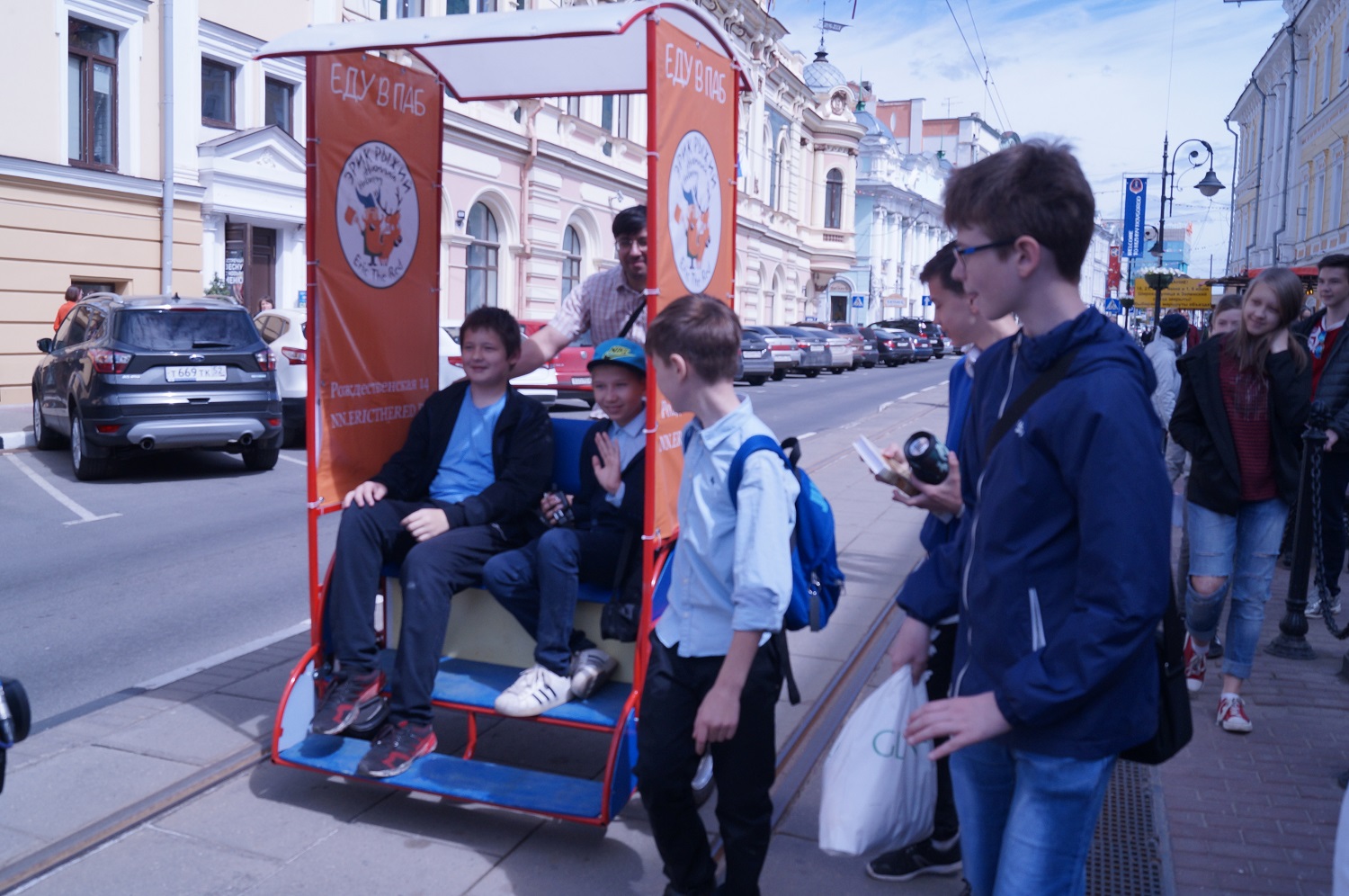 Велорикши и сухой борщ: новые развлечения в Нижнем Новгороде