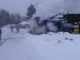 Крупный пожар уничтожил дом в Выксе