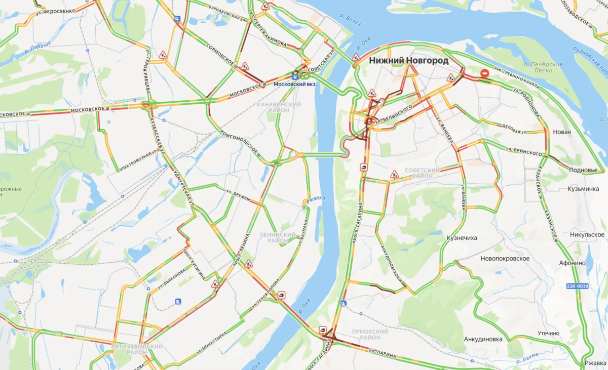 Восьмибалльные пробки сковали Нижний Новгород вечером 15 апреля - фото 1