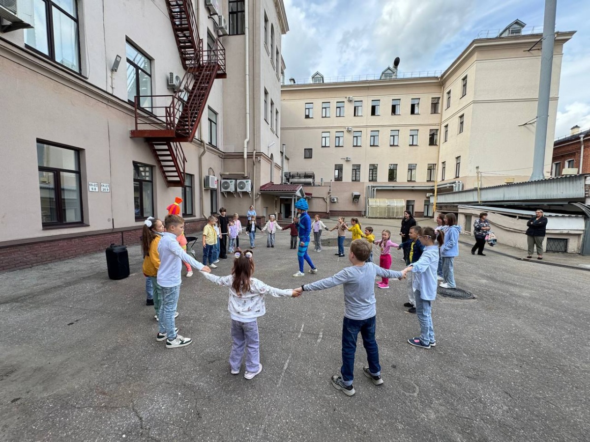 В нижегородском филиале &laquo;Россети Центр и Приволжье&raquo; устроили яркий праздник к Дню знаний - фото 1