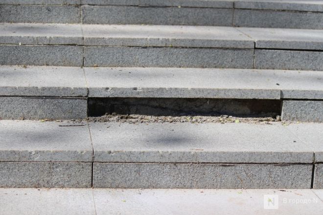Опасные лестницы и разбитая брусчатка: что не успели отремонтировать  в Нижем Новгороде после зимы - фото 81