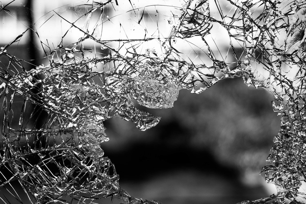 15-летний парень пострадал при столкновении двух иномарок в Нижнем Новгороде - фото 1