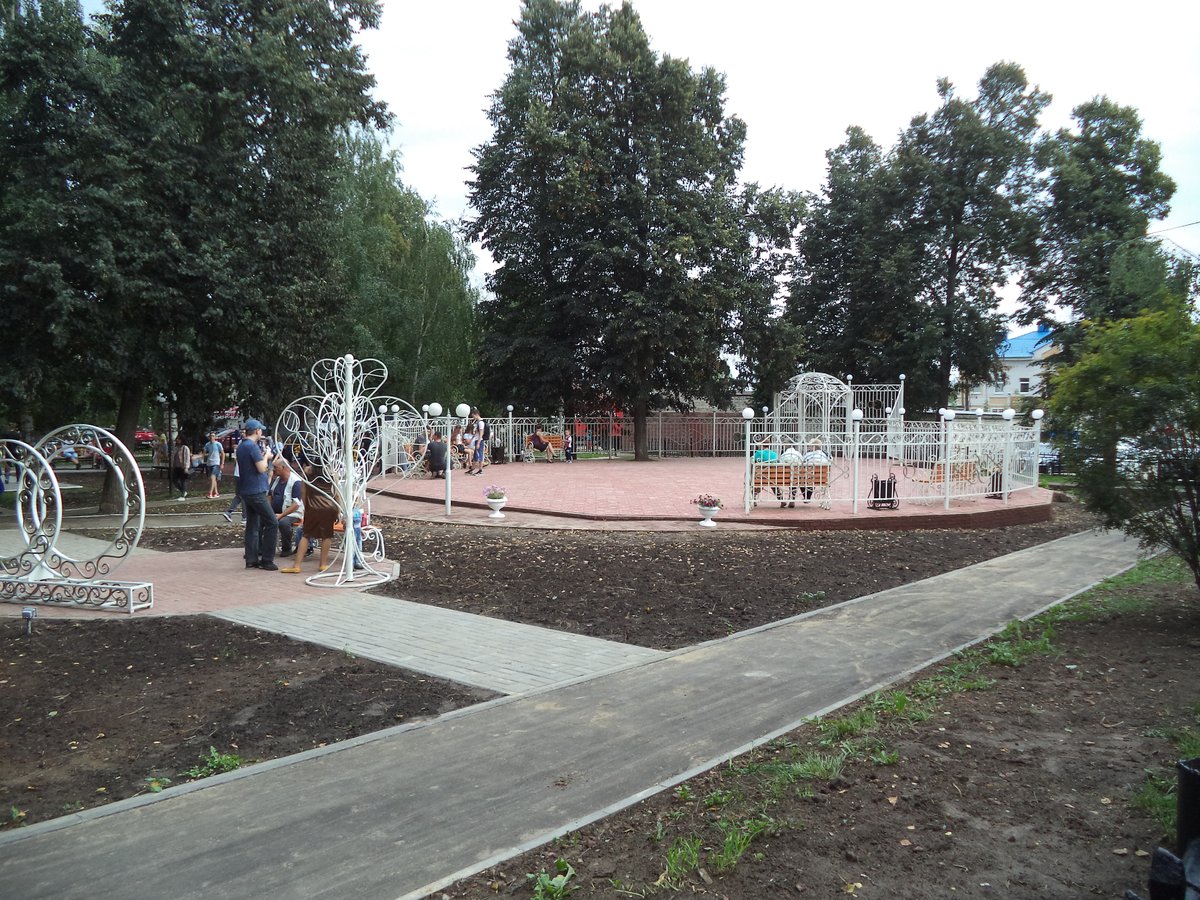 Романтическую фотозону и световой фонтан установили в парке Спасского района - фото 1