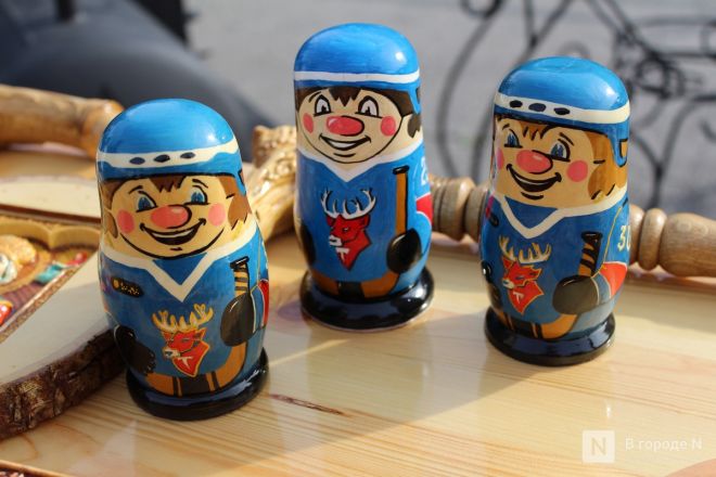 Танк-мангал и деревянные иконы: фоторепортаж с новой выставки от заключенных в Нижнем Новгороде - фото 131