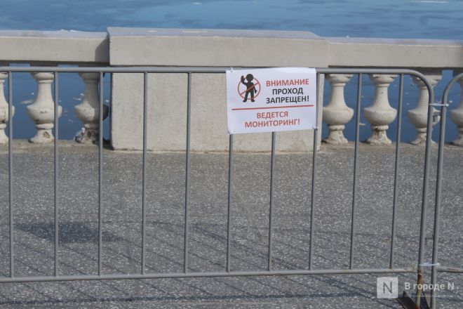 Трещит по швам: как выглядит центр Нижнего Новгорода после аномальной зимы — фоторепортаж - фото 72