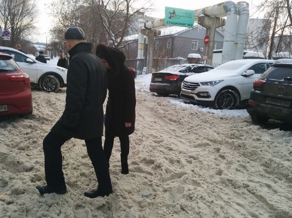 Подрядчиков оштрафуют за плохую уборку снега в Ленинском районе - фото 3