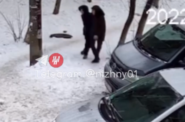 нижегородский водитель избил подростка из-за видео  - фото 1