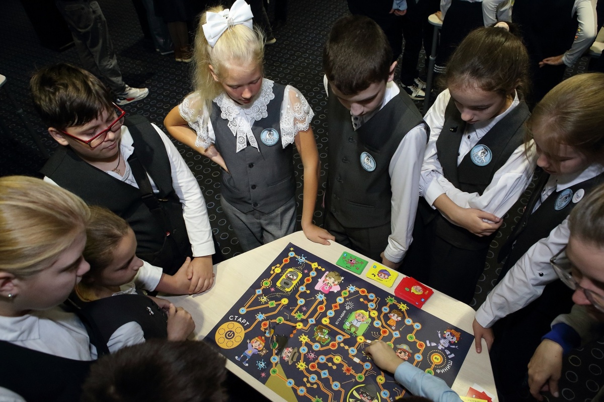 Нижегородские школьники повысили уровень цифровой грамотности в День рунета - фото 1