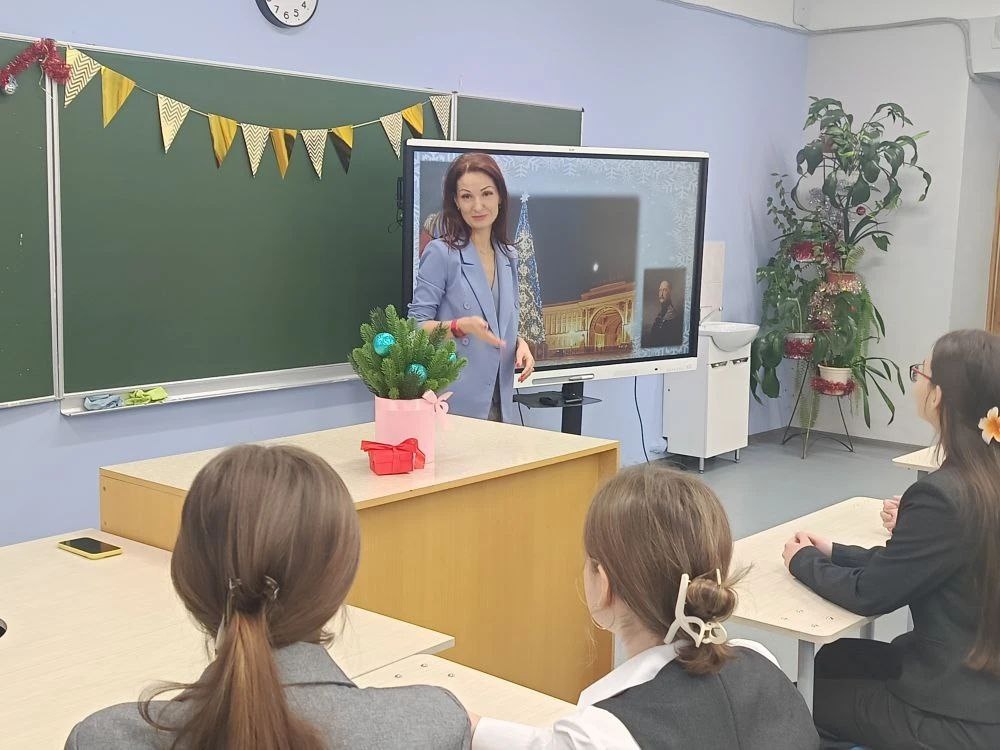 «Зимние» мелодии звучат вместо звонков в нижегородских школах - фото 1