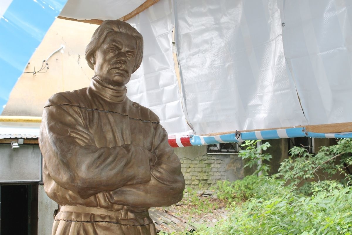 Нижегородцы выберут место для установки гипсовой скульптуры Горького - фото 1