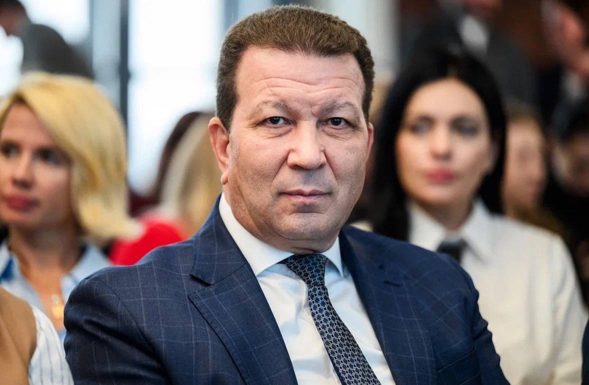 Директор нижегородского филиала &laquo;Россети Центр и Приволжье&raquo; Дмитрий Федоров принял участие в ЭКГ-форуме ответственного бизнеса &laquo;Со. Знание&raquo; - фото 1