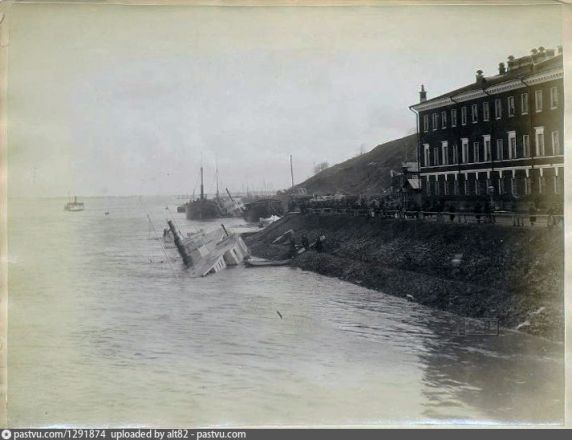Жизнь до синего забора: какой была и как выглядела Нижневолжская набережная &mdash; архивные фото - фото 2