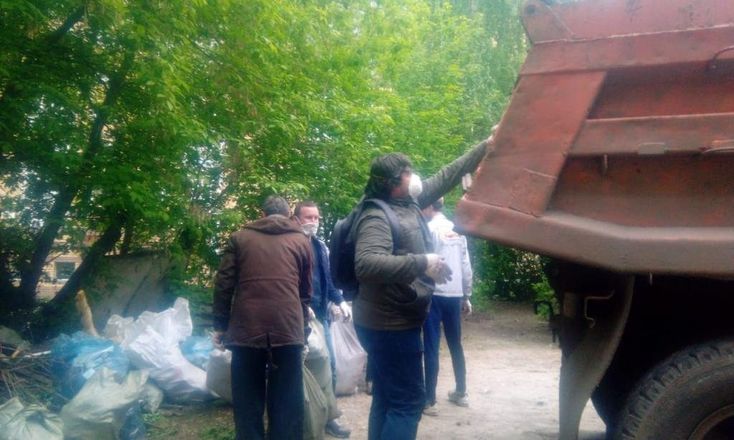 Четыре грузовика мусора вывезли с территорий нижегородских объектов культурного наследия - фото 3