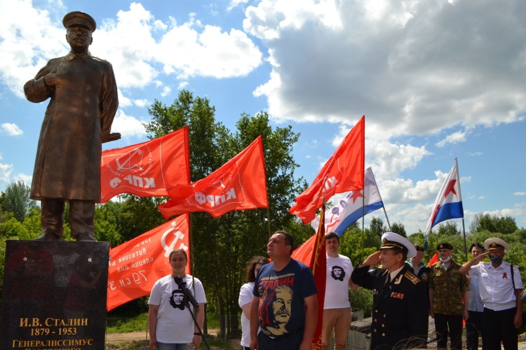 Борчанин избежал наказания за установку памятника Сталину на своем участке - фото 1