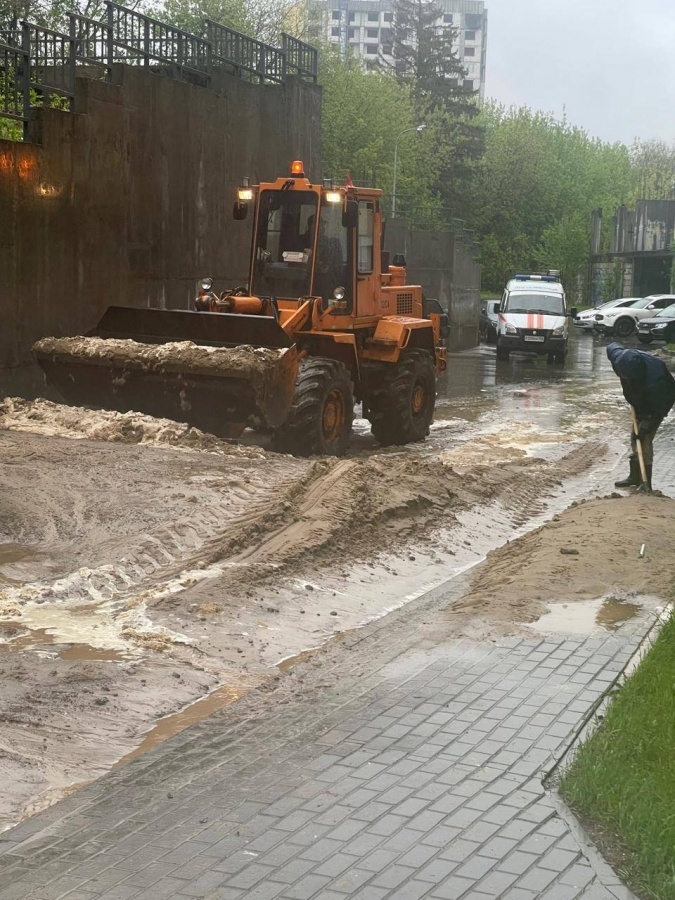 Селевой поток снова сошел в центре Нижнего Новгорода - фото 1