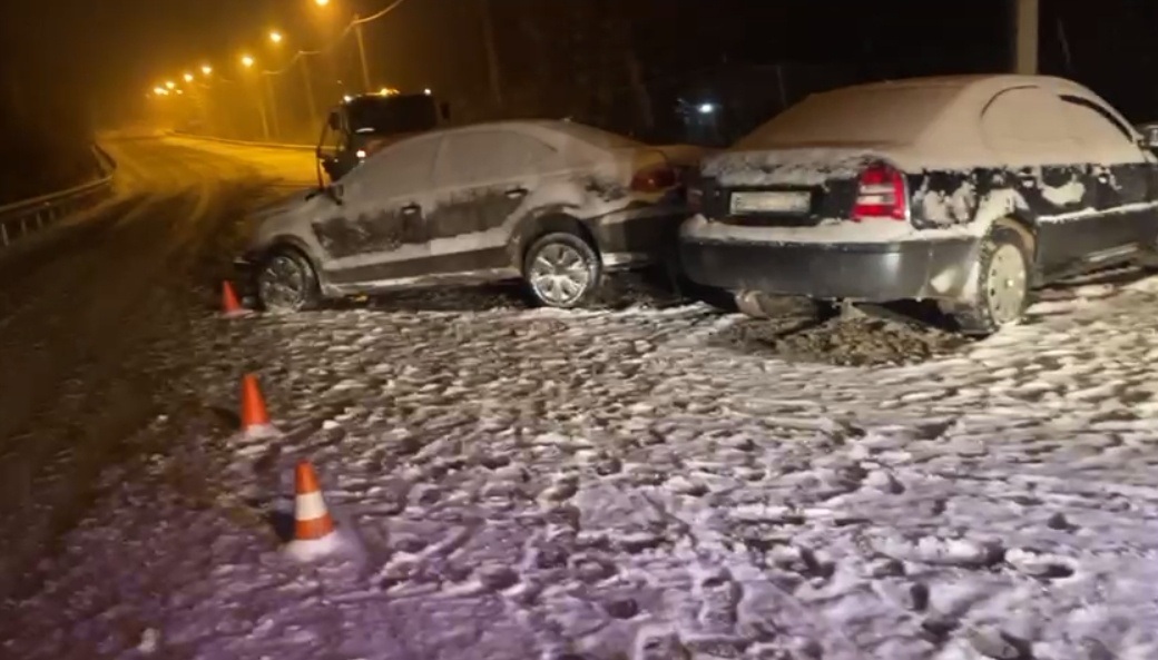 Массовые ДТП происходят в Нижегородской области из-за снегопада - фото 1