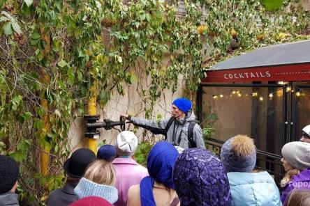  Секреты люков на дорогах и табличек на стенах раскрыли нижегородцам