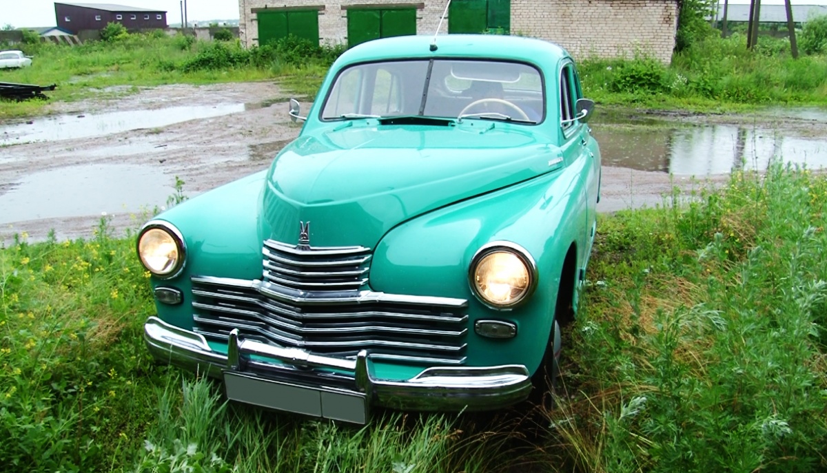 Редкие автомобили на нижегородских улицах: колеса страны Советов - фото 1