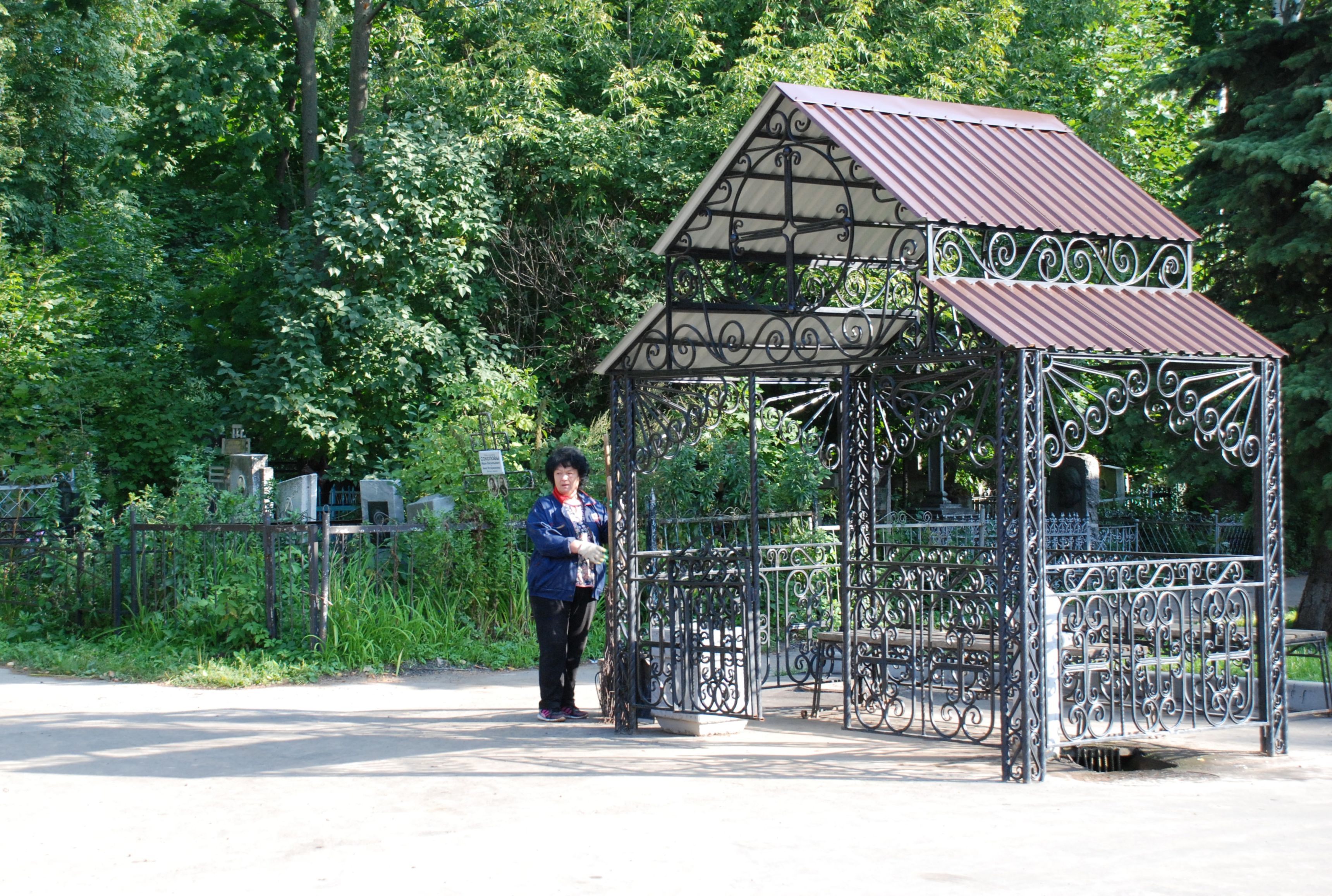 Работы по благоустройству Бугровского кладбища в Нижнем Новгороде вышли на завершающую стадию (ФОТО) - фото 1