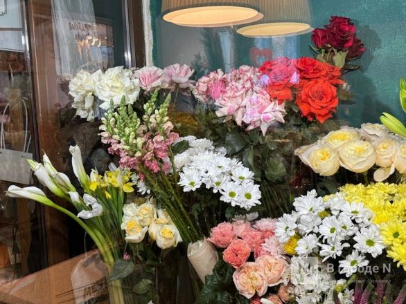Мужчины, готовьтесь. Рассказываем, сколько стоят цветы к 8 марта в Нижнем Новгороде - фото 47