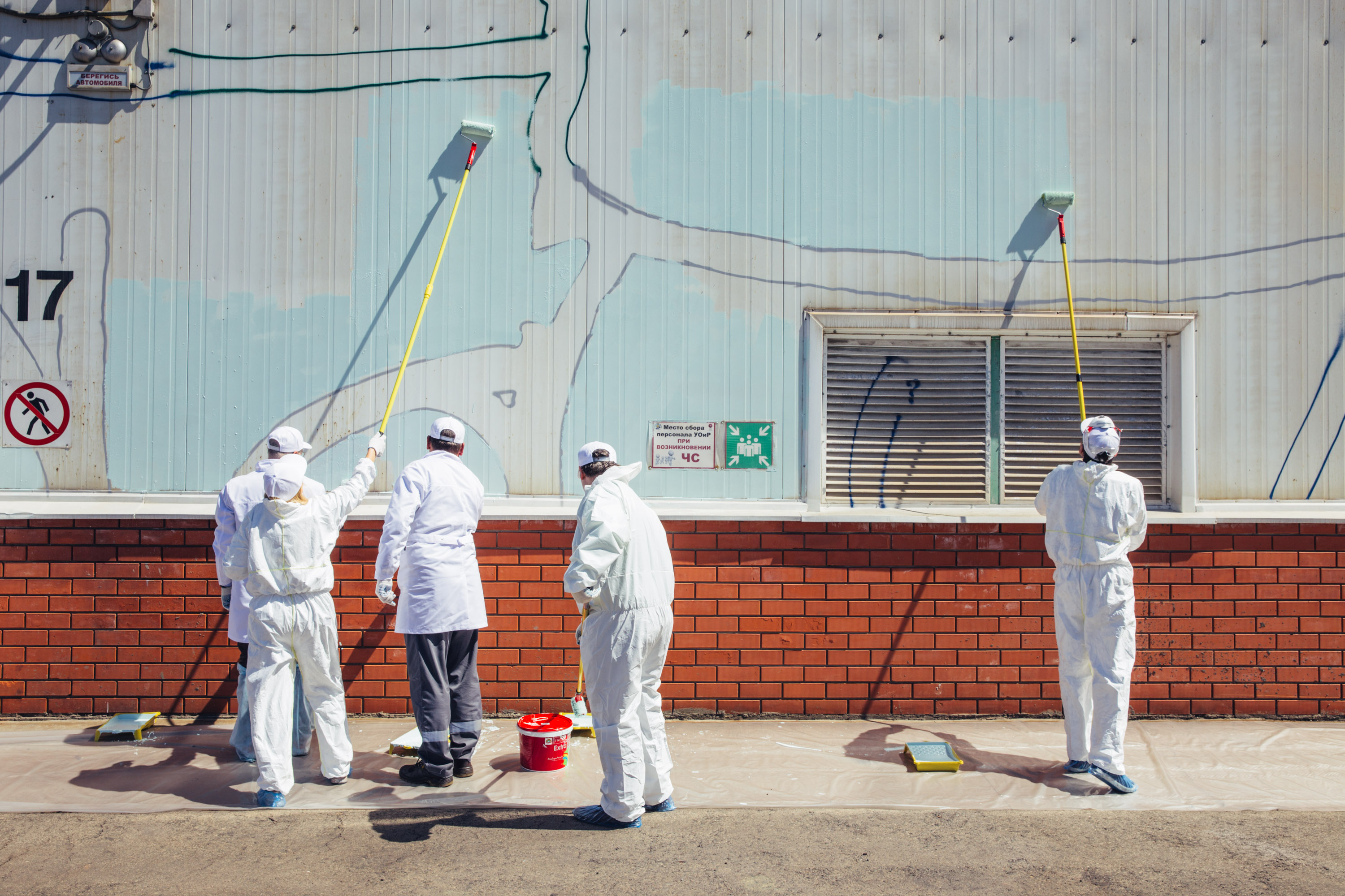 Фасад Выксунского завода украшают самым большим граффити в мире (ФОТО) - фото 4