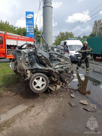 Опубликованы фото с места смертельного ДТП на Южном шоссе в Нижнем Новгороде - фото 5