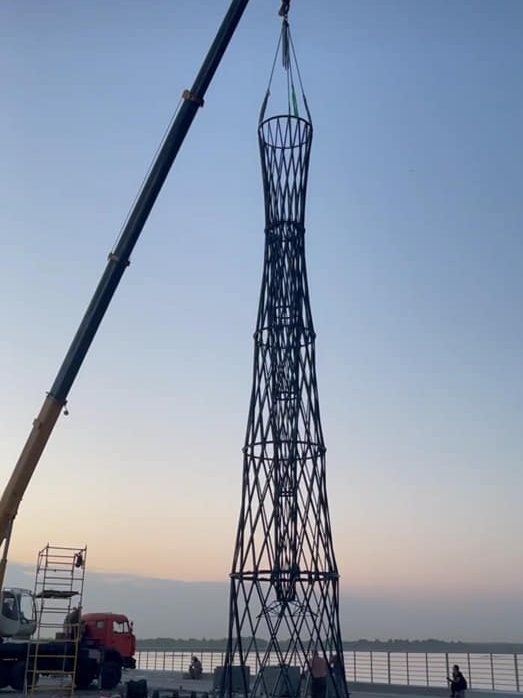 Две копии Шуховской башни устанавливают на Стрелке в Нижнем Новгороде - фото 1