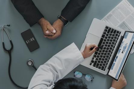 10 бесплатных медицинских услуг, за которые вас все время просят заплатить 